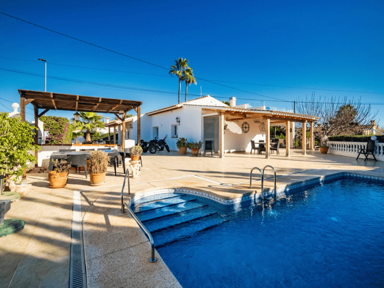 Villa for sale in Alfaz Del Pi, Alicante