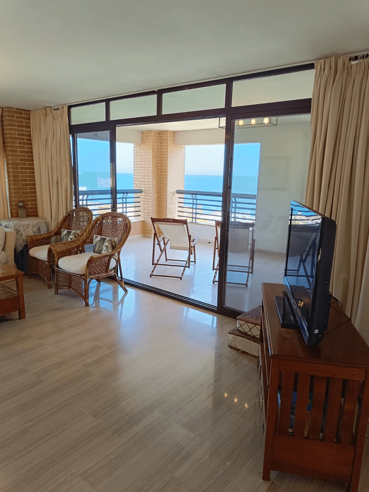 Unieke Penthouse in Poniente: Totale Privacy, Volledige Verdieping en 250 m² Solarium