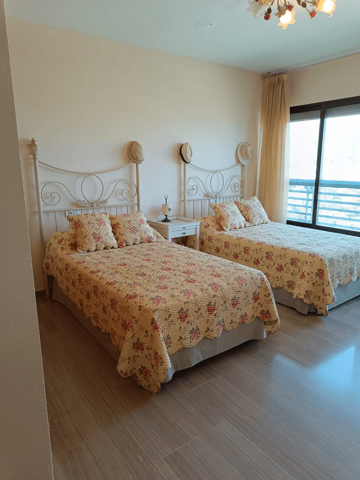 Unieke Penthouse in Poniente: Totale Privacy, Volledige Verdieping en 250 m² Solarium