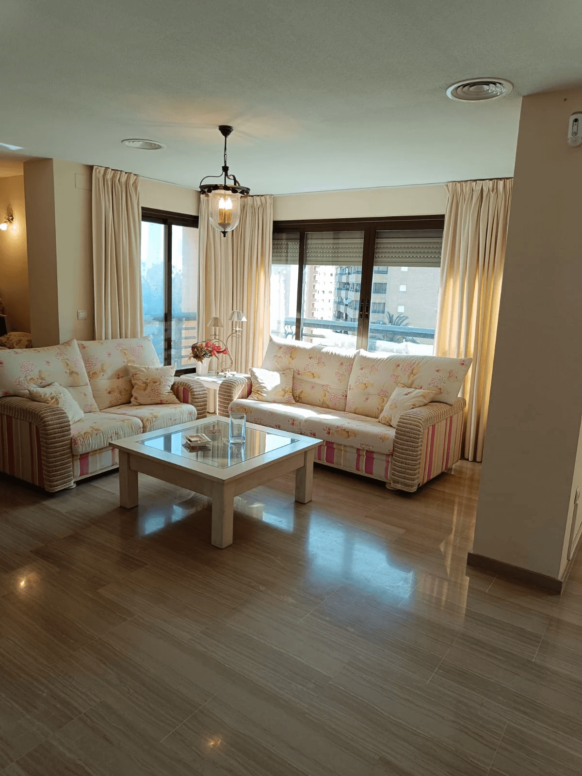 Unieke Penthouse in Poniente: Totale Privacy, Volledige Verdieping en 250 m² Solarium
