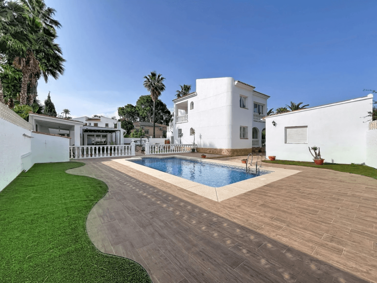 Villa for sale in Alfàs Del Pí, Alicante