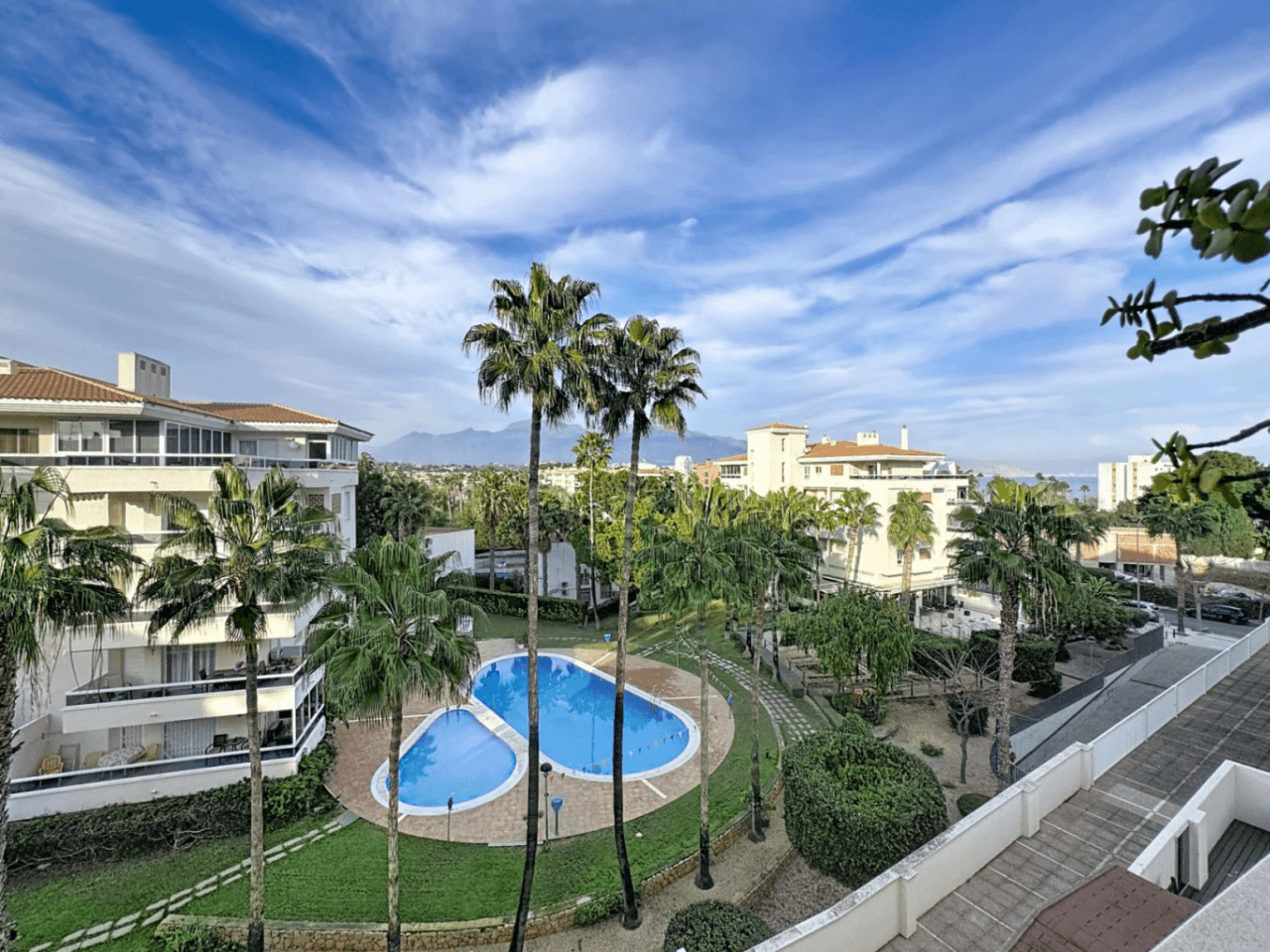 Apartment na sprzedaż w Albir, Alicante